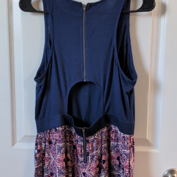 Xhilaration Romper L NavyPink Pockets keyhole back - Picture 3 of 4